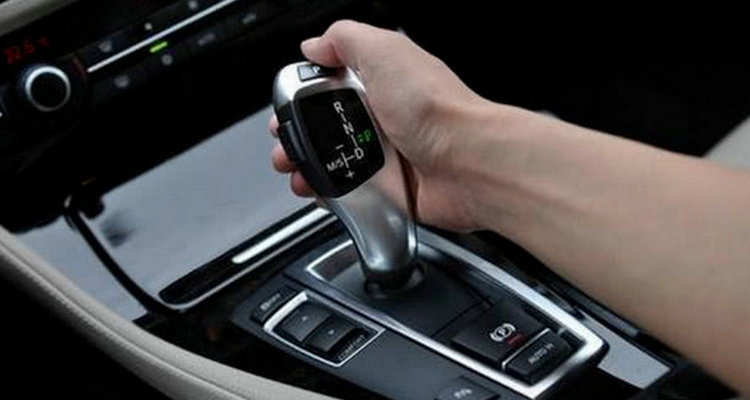 自動擋汽車起步步驟