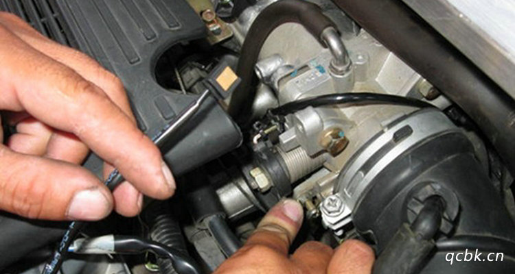 汽車(chē)剛啟動(dòng)怠速不穩(wěn)是怎么回事