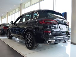 2022款 華晨寶馬X5外觀圖片