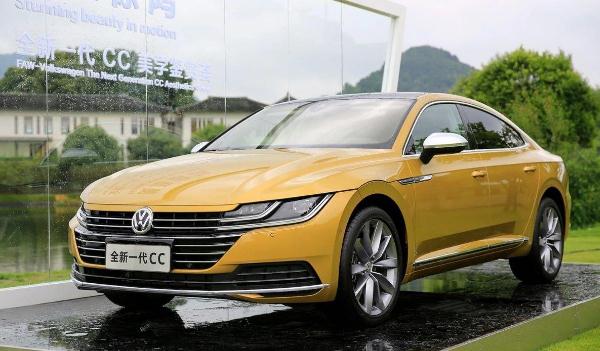 30萬左右買什么車，最美車型大眾CC（最美的大眾車）