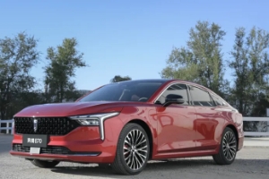 奔騰b70油耗多少真實油耗，2.0T車型最高油耗實測10L