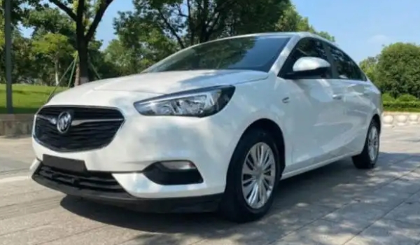 別克凱越車怎么樣，動(dòng)力夠用油耗低（空間不算太小）