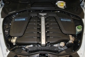 賓利用的是誰的發(fā)動(dòng)機(jī)，采用大眾和奧迪生產(chǎn)的發(fā)動(dòng)機(jī)