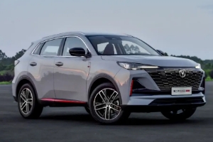 長(zhǎng)安cs55plus自動(dòng)擋落地價(jià)，全款落地11萬(wàn)起（分期落地首付萬(wàn)）