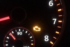 發(fā)動(dòng)機(jī)故障燈亮了還能開嗎，能開但是最好不要開