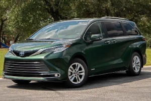 豐田商務(wù)車七座塞納價(jià)格，在售2021款報(bào)價(jià)30萬(wàn)起