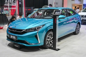 東風(fēng)奕炫2021款多少錢(qián)，市場(chǎng)最低報(bào)價(jià)6萬(wàn)起