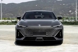 長(zhǎng)安unikidd混動(dòng)價(jià)格落地價(jià)格 長(zhǎng)安unikidd混動(dòng)落地20萬