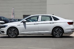 新速騰降價6萬 新車優(yōu)惠1.5萬元(優(yōu)惠裸車價11萬)