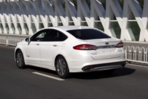 福特蒙迪歐怎么樣 外觀時尚/動力充足/空間寬敞（2.0T渦輪增壓）