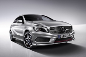 奔馳a級車型有哪些 奔馳a級車型有兩款（奔馳A180，奔馳A200L）