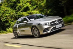 20萬左右的奔馳車有哪幾款 奔馳A級(jí)、奔馳B級(jí)、奔馳威霆三款車型