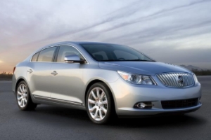 別克君越怎么樣 安全配置豐富、發(fā)動機(jī)動力充沛、車身外觀霸氣