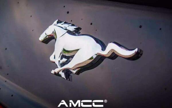 野馬的車(chē)標(biāo)歷史 最初車(chē)標(biāo)曾選用美洲獅