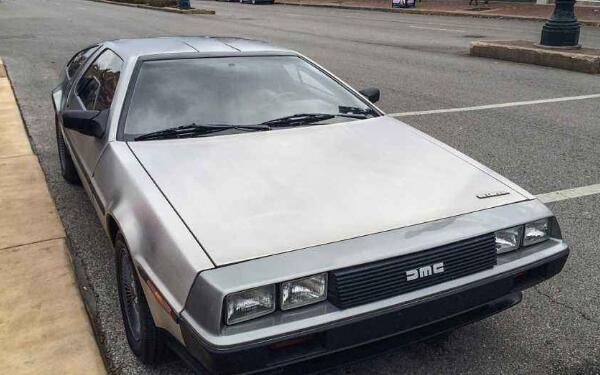 DMC的車(chē)標(biāo)歷史 富有神秘色彩的汽車(chē)企業(yè)