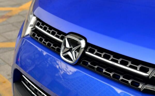 極地測試打造優(yōu)秀品質 馭勝的車標歷史