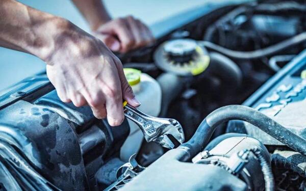 發(fā)動機進(jìn)水的危害 如何判斷發(fā)動機是否進(jìn)水