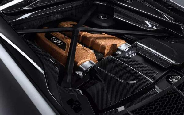 多用于F1賽車(chē)場(chǎng) v10發(fā)動(dòng)機(jī)怎么樣	