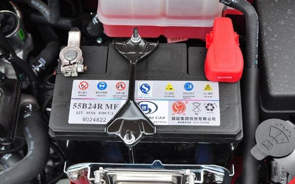 EMT變速箱是什么 新型半自動(dòng)變速器