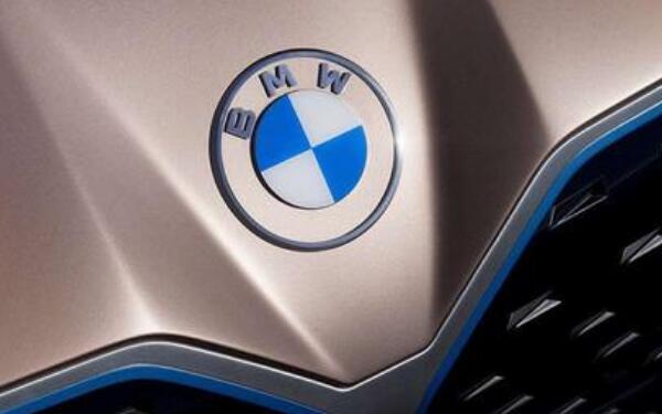 寶馬車(chē)標(biāo)的來(lái)歷和含義 寶馬汽車(chē)的分類(lèi)有哪些