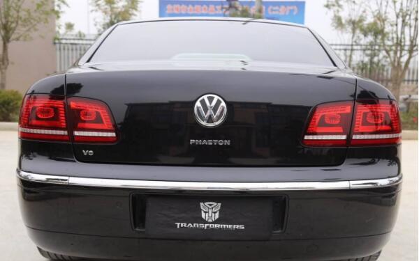 源自大眾品牌 輝騰車(chē)標(biāo)是什么