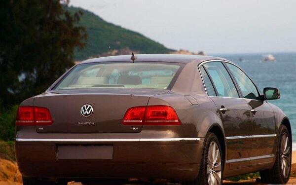 源自大眾品牌 輝騰車(chē)標(biāo)是什么