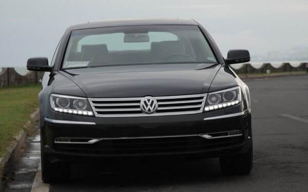 源自大眾品牌 輝騰車(chē)標(biāo)是什么