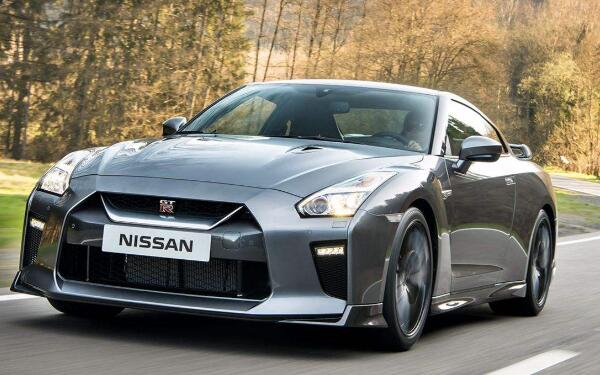 日產(chǎn)高性能跑車(chē) gtr價(jià)格多少錢(qián)一輛