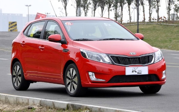 外觀(guān)跟隨家族潮流 起亞k2價(jià)格多少一輛