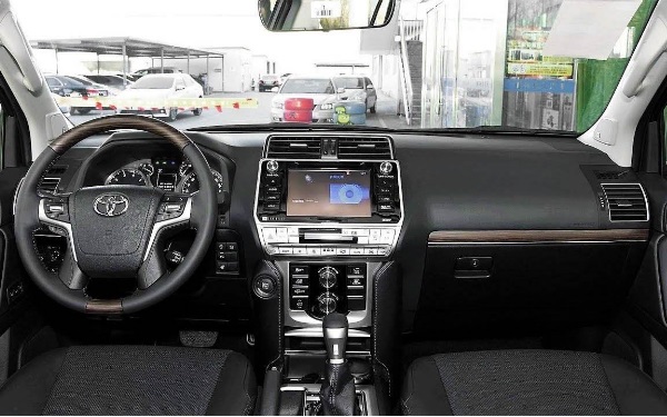 陸地巡洋艦價(jià)格多少一輛 參考價(jià)格77.0-112.78萬元