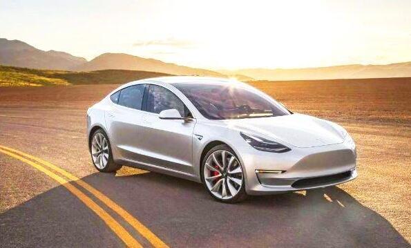 轎車和suv哪個(gè)好，優(yōu)缺點(diǎn)比較（實(shí)用派是SUV）