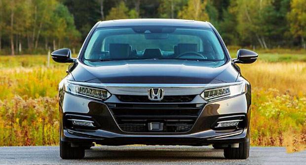 思鉑睿和雅閣哪個好，實力比拼（雅閣受歡迎）