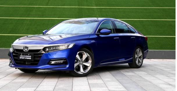 雅閣和帕薩特哪個(gè)好，風(fēng)格不同（誰(shuí)更強(qiáng)）