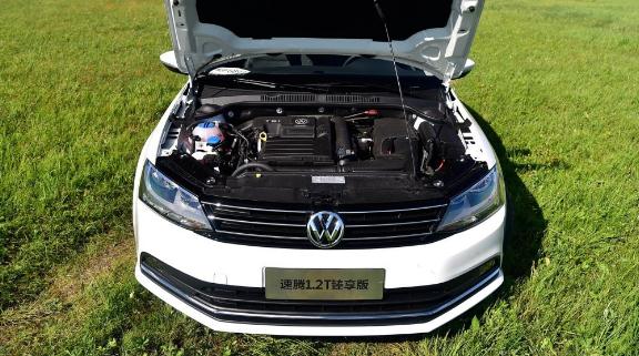 明銳和速騰那個(gè)好，外觀配置同步進(jìn)行（速騰勝出）