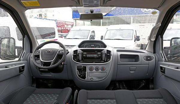 新款V80 PLUS系列上市，全包覆式內(nèi)飾設(shè)計(jì)是亮點(diǎn)