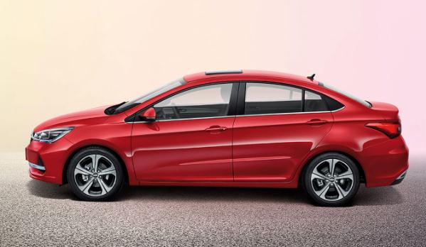 艾瑞澤5 PLUS正式上市，搭載N95級(jí)生態(tài)健康座艙