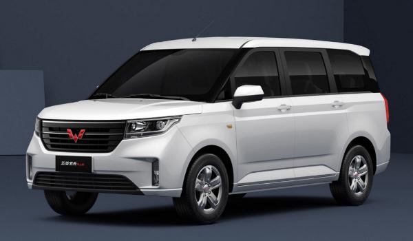 五菱宏光PLUS營運(yùn)版上市，村村通的必備車型