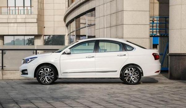 風(fēng)富康ES500新增車型上市，續(xù)航里程由401km提升至420km