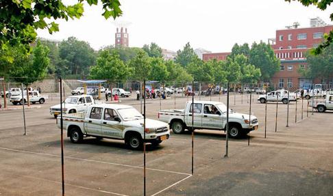 學(xué)駕照有沒有年齡限制，18歲以上才能報考