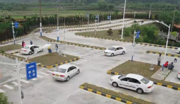 學(xué)駕照要多少錢2021，一分錢一分貨