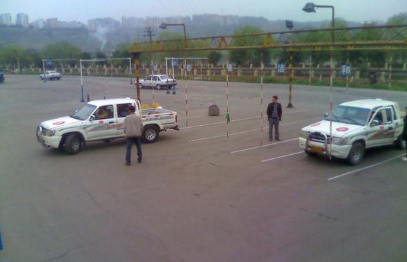 學(xué)車自動(dòng)擋和手動(dòng)擋哪種學(xué)費(fèi)貴，我選手動(dòng)擋