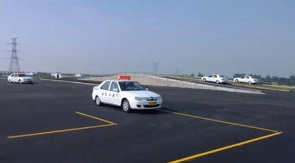 科目二考試注意事項(xiàng)和細(xì)節(jié)，一定要注意養(yǎng)成習(xí)慣性操作