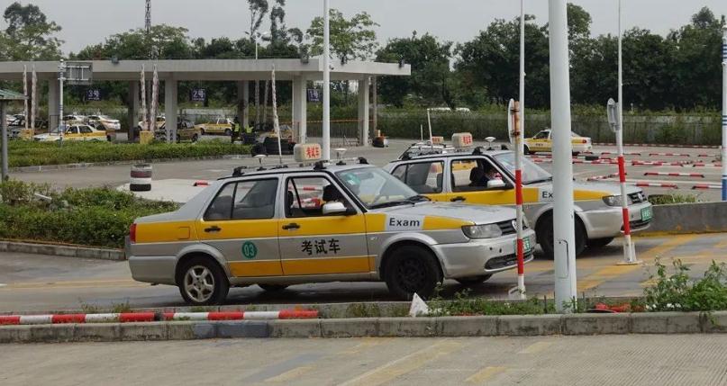 科目二五次不過(guò)，就等于回爐重造