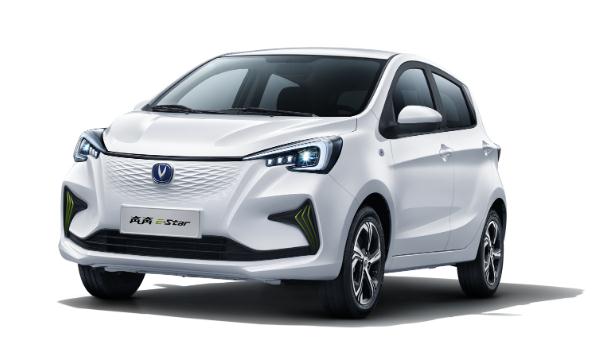 長(zhǎng)安奔奔E-Star國(guó)民版，只需30分鐘即充到80%