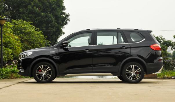 SWM斯威X7新增車型，安全性能大升級