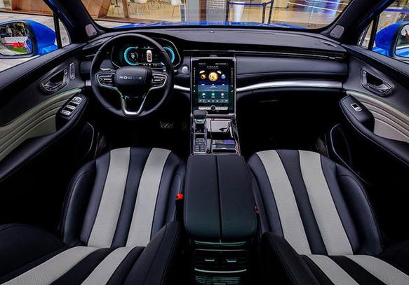 榮威RX5  MAX新增車型，新年購(gòu)車優(yōu)惠多