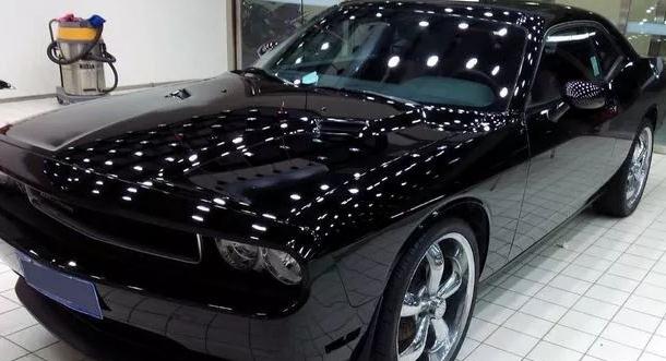 汽車(chē)打蠟封釉多少錢(qián)，打蠟好還是封釉好