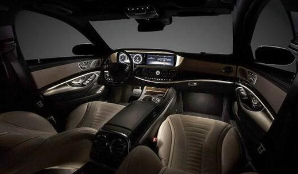 全新一代奔馳S級，車燈是最別致的亮點