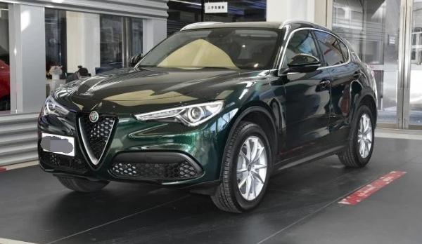 2021款Giulia/Stelvio，實(shí)力相當(dāng)難選擇