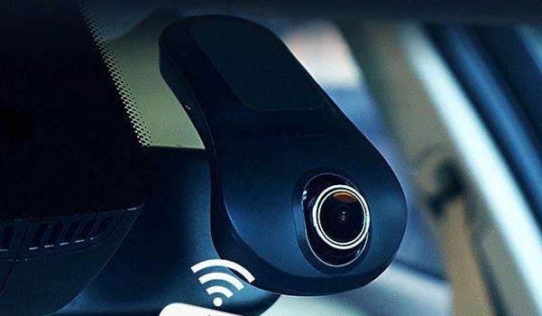 目前最好的行車記錄儀，隱藏式的更受歡迎